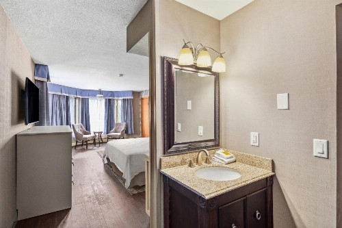 Hotel Seward - image 6
