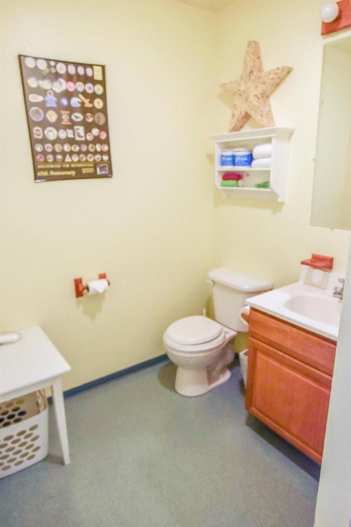 Sea Treasures Inn - image 22