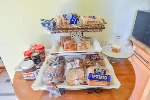 Sea Treasures Inn - image 33