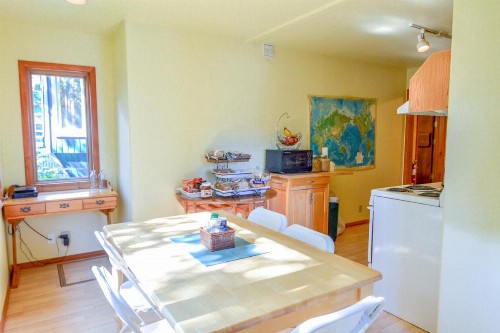 Sea Treasures Inn - image 34