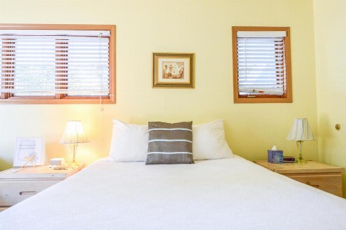 Sea Treasures Inn - image 5