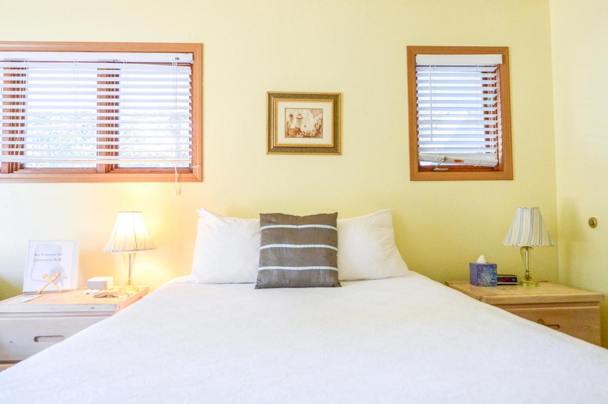 Sea Treasures Inn - image 5