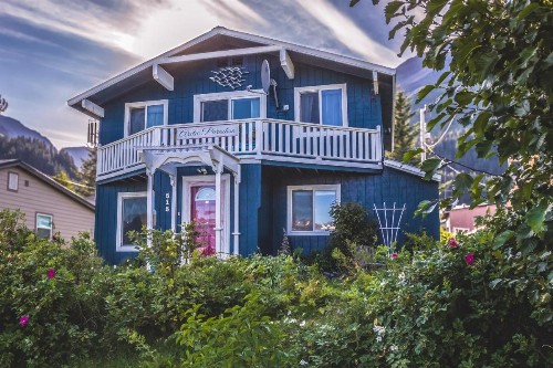 Arctic Paradise B&B - image 27
