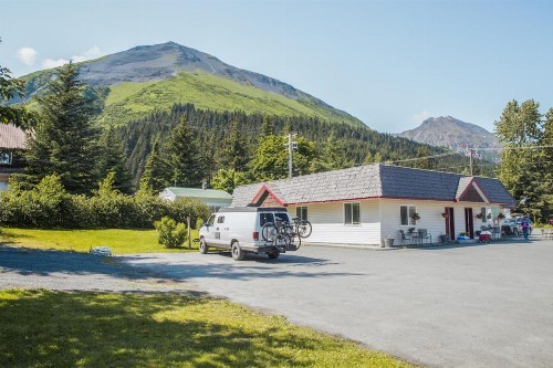 Trailhead Lodging - image 44