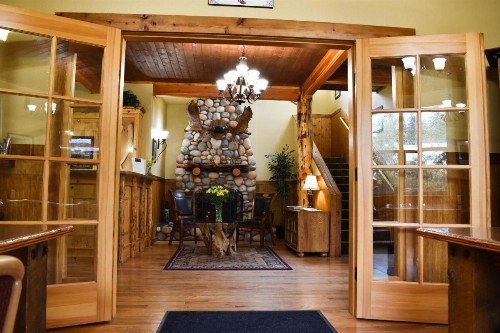 Exit Glacier Lodge - image 23