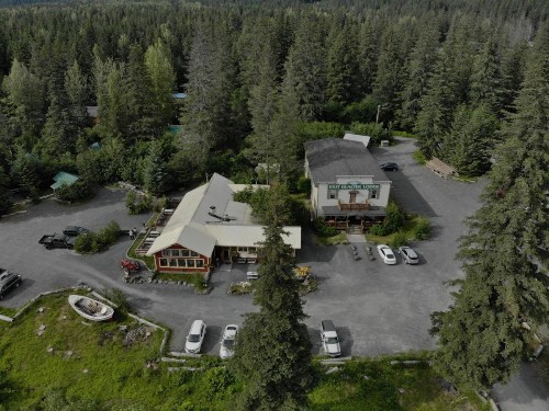 Exit Glacier Lodge - image 43