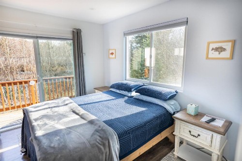 Glacier Creek Cabins - image 13