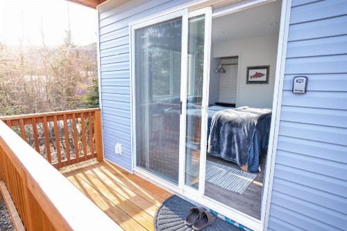 Glacier Creek Cabins - image 2