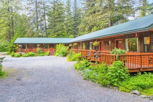 Steller Inn - image 1