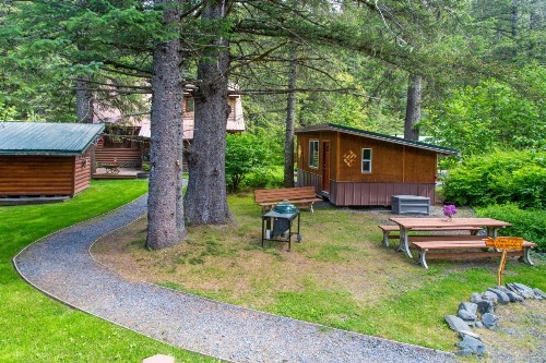 Steller Inn - image 37