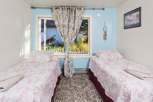 Seward's Guest House - image 3