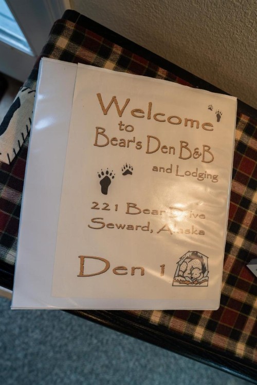 Bears Den Alaska Lodging - image 17