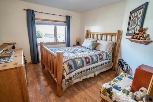 Bears Den Alaska Lodging - image 36