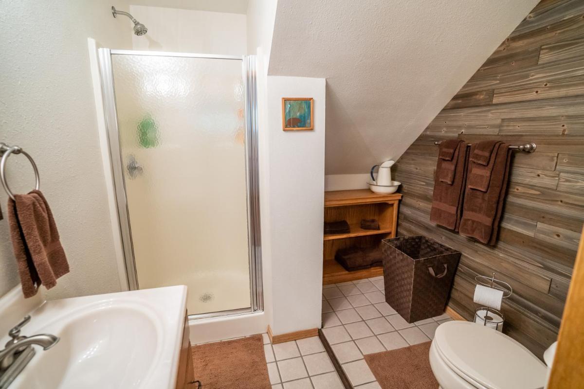 Bears Den Alaska Lodging - image 4