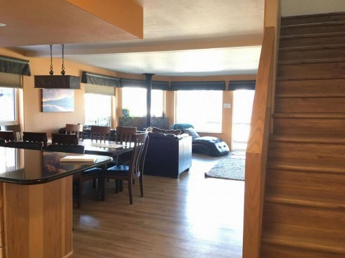 Cliff Top Townhouse - image 8