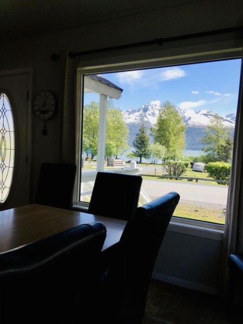 Seward Bayfront Cottage - image 7
