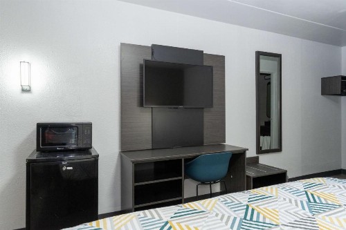 Motel 6-Cincinnati OH - image 12