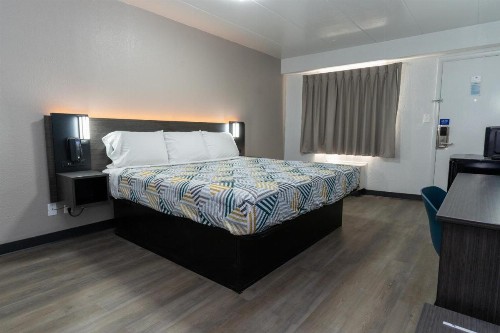 Motel 6-Cincinnati OH - image 17