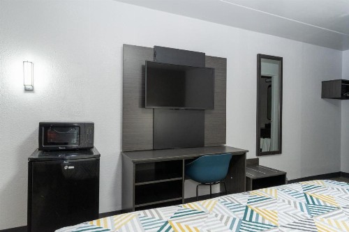Motel 6-Cincinnati OH - image 20