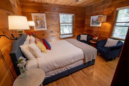 Elliott House Bed & Breakfast - image 15