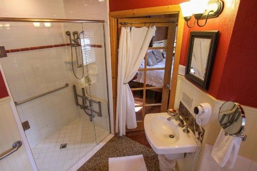 Elliott House Bed & Breakfast - image 40