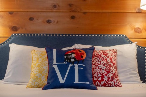 Elliott House Bed & Breakfast - image 42