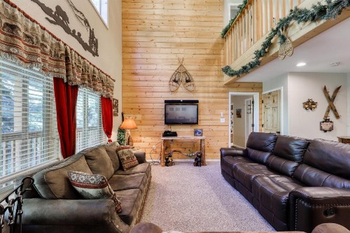 Bear Bottom Cabin - image 7