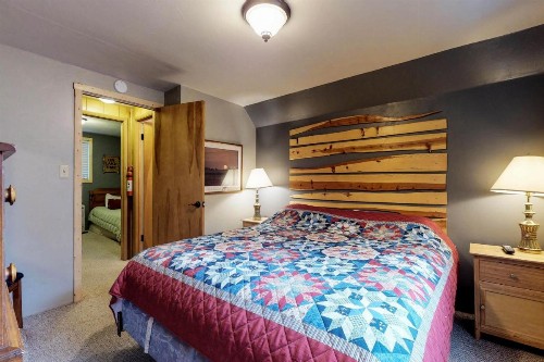 Blue Meadow Cottage - image 11