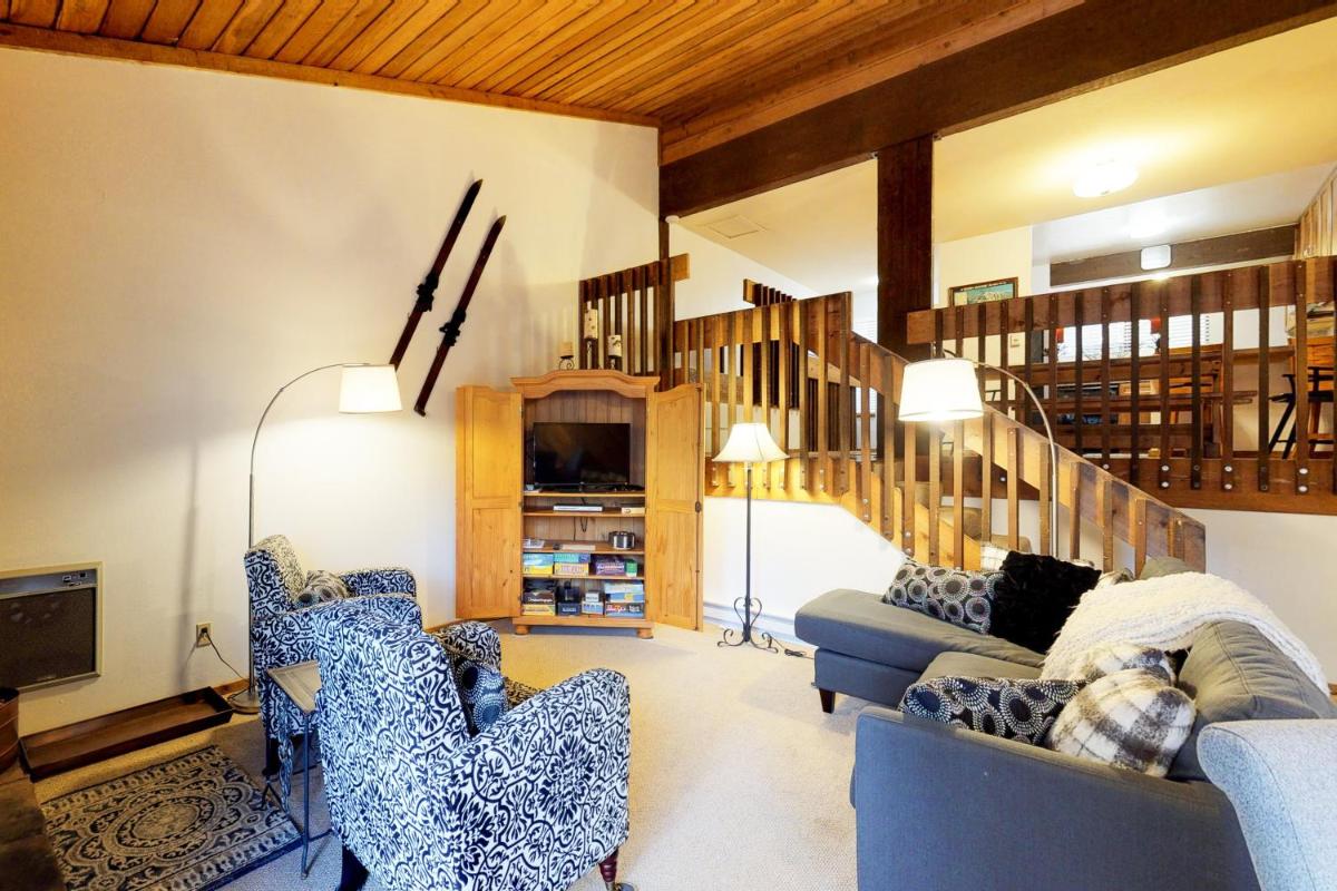 Huntington Lake Condo 12 - image 7