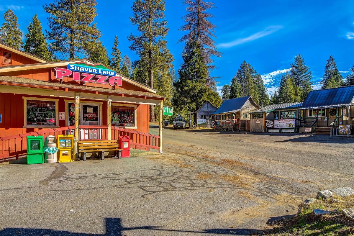 Kokanee Cove - image 7