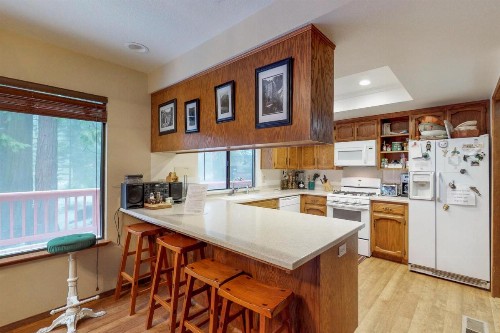 Littlefield Hideaway - image 10