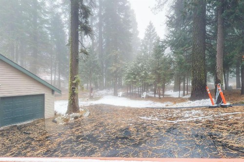 Littlefield Hideaway - image 12