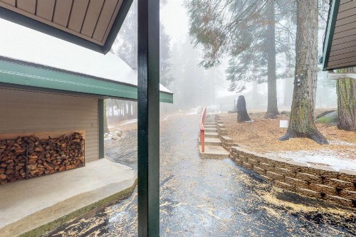 Littlefield Hideaway - image 8