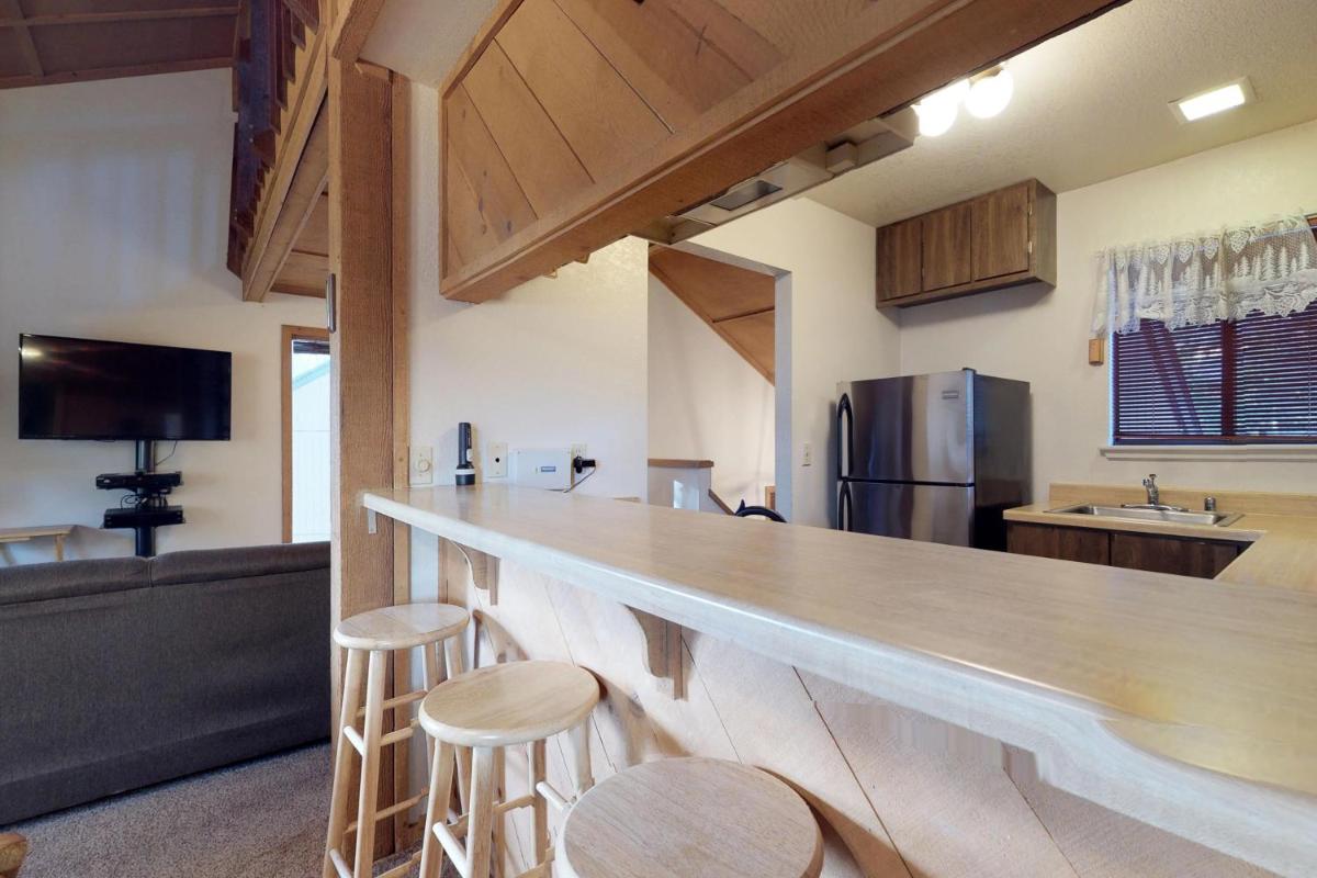 Living Pines Condominium - image 6