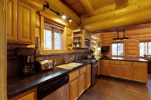 Loggers Landing - image 10
