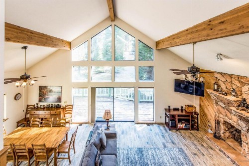 Paw's Cabin - image 3