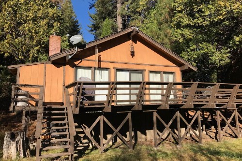 Water's Edge Retreat - image 6