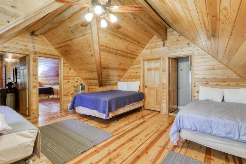 Black Diamond Lodge - image 11
