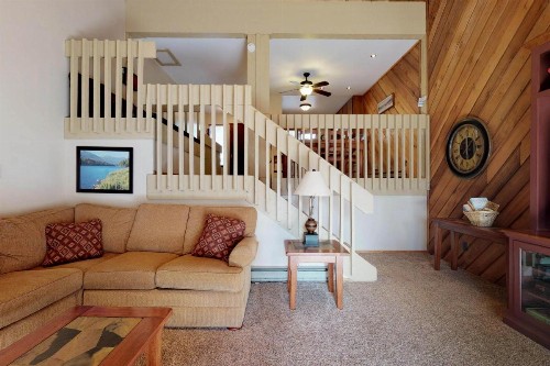Blue Jay Condominium - image 1