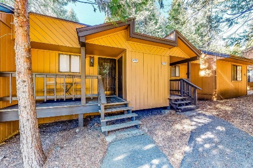 The Lake House - image 12