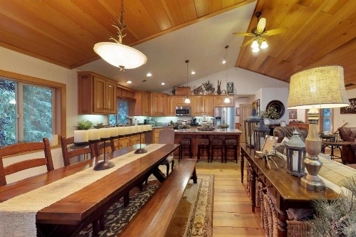 Hilltop Hideout - image 9