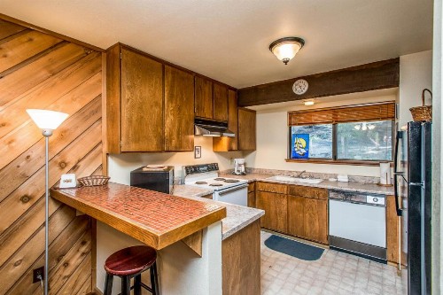 Huntington Lake Condo 9 - image 6