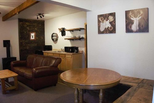 Shaver Lake Village Hotel - image 18