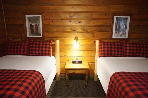 Shaver Lake Village Hotel - image 29