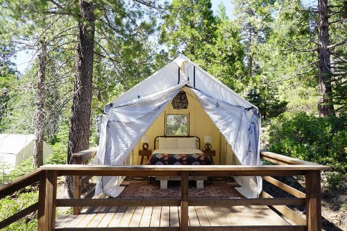 Shaver Lake Village Hotel - image 3