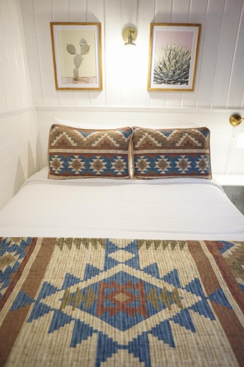 Shaver Lake Village Hotel - image 31