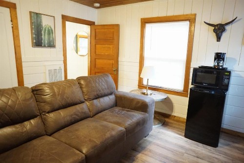 Shaver Lake Village Hotel - image 34