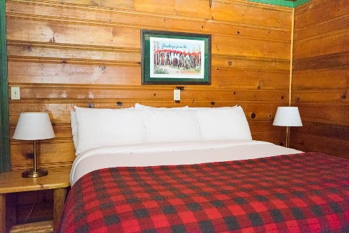 Shaver Lake Village Hotel - image 42