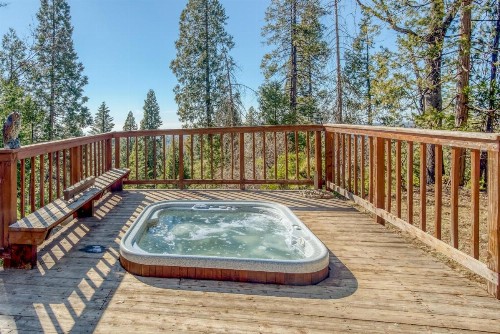 Holloway Chalet - image 1