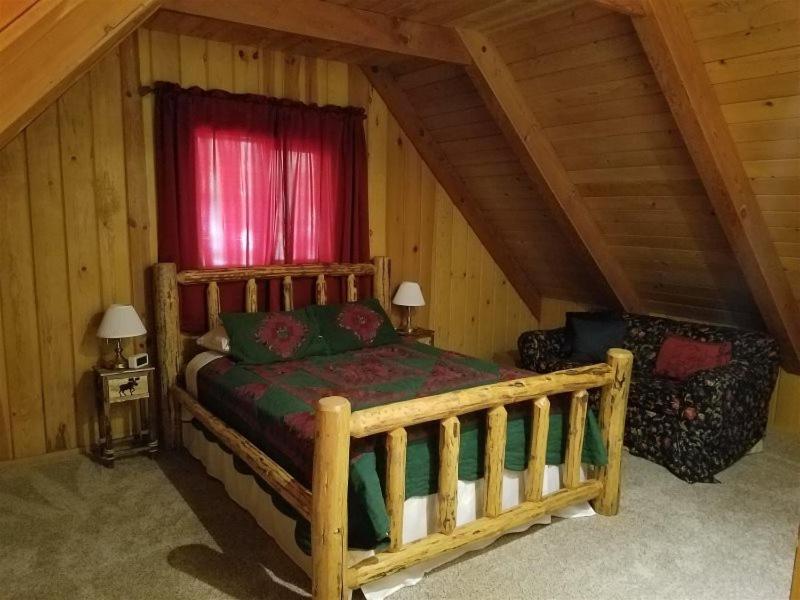 The Red House - image 6